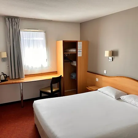 Brit Hotel Confort Montauban Exterior photo