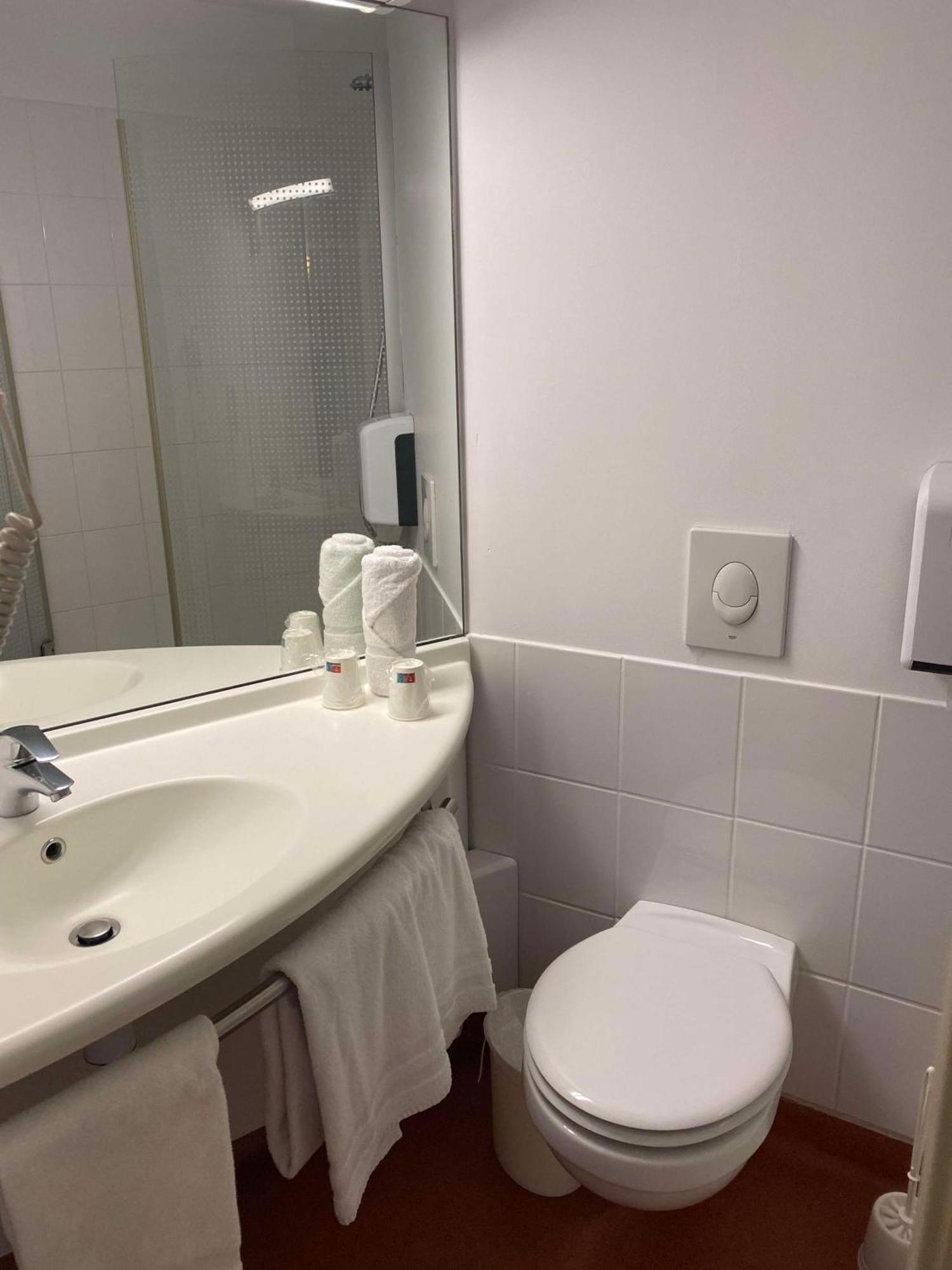 Hotel Brit Confort 3*