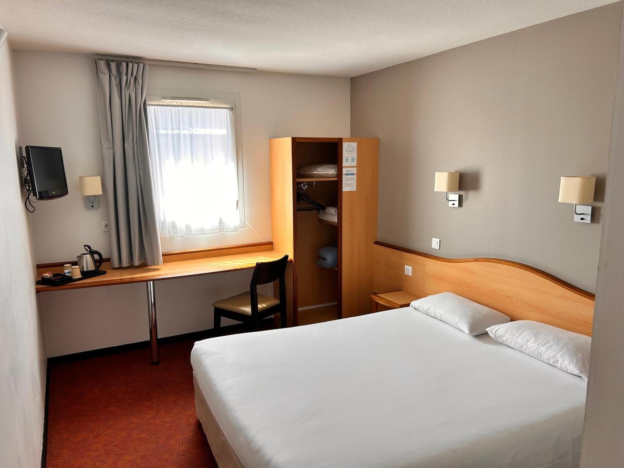 Hotel Brit Confort 3*